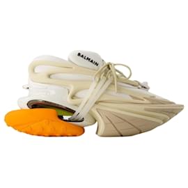Balmain-Niedrige Einhorn-Sneaker – Balmain – Leder – Beige-Beige