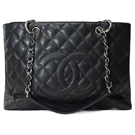 Chanel-CHANEL Große Einkaufstasche aus schwarzem Leder - 101695-Schwarz