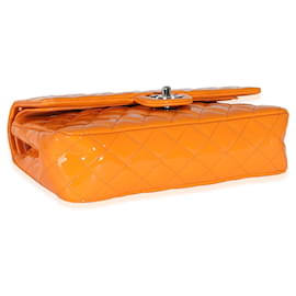 Chanel-Borsa con patta classica foderata media in vernice trapuntata arancione Chanel-Arancione