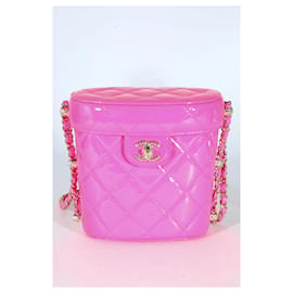 Chanel-Chanel 23C Neon Pink Quilted Patent Vanity Case-Pink