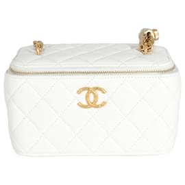 Chanel-Chanel White Quilted calf leather Long Vanity Case-White