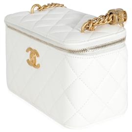 Chanel-Chanel White Quilted calf leather Long Vanity Case-White