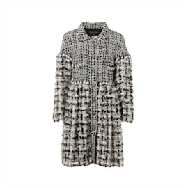 Chanel-10Casaco K$ Fluffy Tweed com botões CC Jewel-Multicor