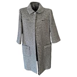 Chanel-Jaqueta de tweed com botões CC / Casaco-Multicor