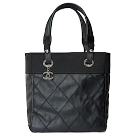 Chanel-CHANEL Petite Shopping Tote Bag in Black Leather - 101698-Black