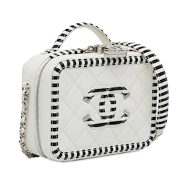 Chanel-Borsa da trucco Chanel piccola in filigrana CC caviale bianca-Bianco
