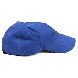 Balenciaga-Hüte-Blau