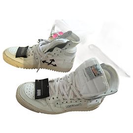 Off White Fora da quadra 3.0 CESTA Branco