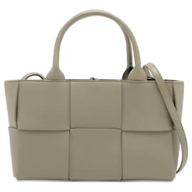 Bottega Veneta-The Arco Mini Maxi Intrecciato Leather 2-Ways Tote Bag Green-Green