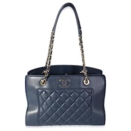 Chanel-Bolsa de compras vintage Chanel Navy de couro acolchoado Mademoiselle-Azul