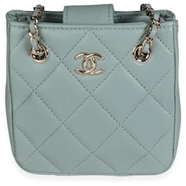 Chanel-Bolso de compras pequeño de piel de cordero acolchada verde azulado claro de Chanel-Verde