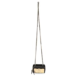 Chanel-Mini bolsa de toucador Chanel ouro acolchoado de metal e pele de cordeiro preta-Preto