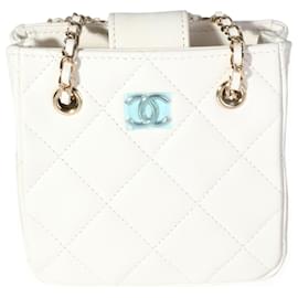 Chanel-Chanel Weiße gesteppte kleine Einkaufstasche aus Lammleder-Weiß