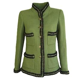 Chanel-Veste en tweed vert de la campagne publicitaire la plus emblématique-Vert