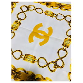 Chanel-31 Sciarpa con medaglione a catena dorata rue Cambon-Bianco,D'oro