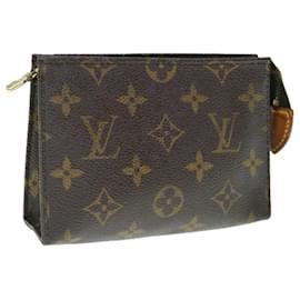 Louis Vuitton-Toilette Poche Monogram Louis Vuitton 15 Pochette M47546 LV Auth e4499-Monogramme