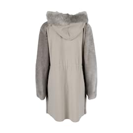 Emporio Armani-Cappotto in shearling di Emporio Armani con cappuccio staccabile-Grigio