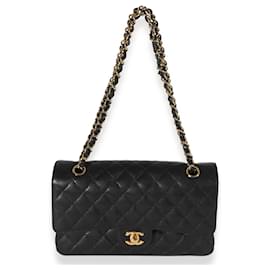 Chanel-Bolsa Chanel preta acolchoada perfurada em pele de cordeiro média com forro clássico-Preto