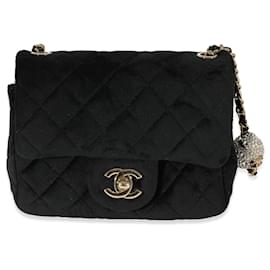 Chanel-Mini patta quadrata Chanel in velluto nero con perle schiacciate-Nero