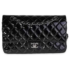 Chanel-Bolsa Chanel Preto Acolchoado Couro Envernizado Médio Clássico Forrado com Flap-Preto