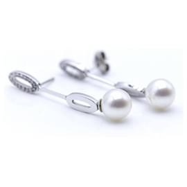 Autre Marque-Long earrings in white gold and pearls.-Silvery