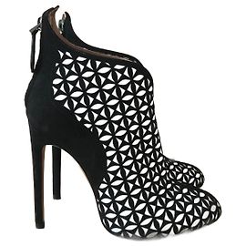 Alaïa Bottines ALAIA T.EU 36.5 Suède Noir