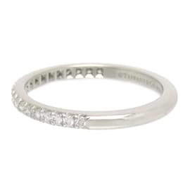 Autre Marque-Platinum Diamond Ring-Silvery