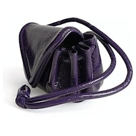 Bottega Veneta-Bottega Veneta Becco shoulder bag in purple textured leather-Purple