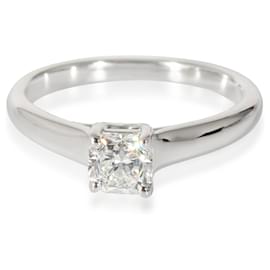 Tiffany & Co-TIFFANY & CO. Bague de fiançailles diamant Lucida en platine E VS2 0.52 ctw-Autre
