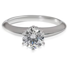 Tiffany & Co-TIFFANY & CO. Bague de fiançailles diamant solitaire en platine F VS2 0.93 ctw-Autre