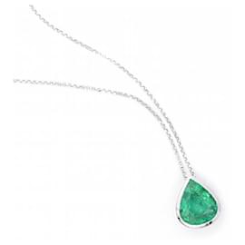 Autre Marque-Gold Necklace with Colombian Emerald.-Dark green