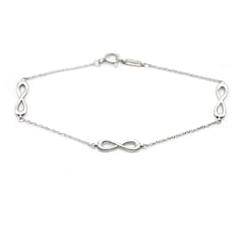 Tiffany & Co-TIFFANY & CO. Unendlichkeit 3 Stations-Armband aus Sterlingsilber-Andere