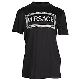 Versace-Camiseta Versace com estampa de logotipo em algodão preto-Preto