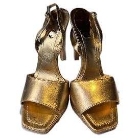 Rene Caovilla Sapatos de salto Dourado
