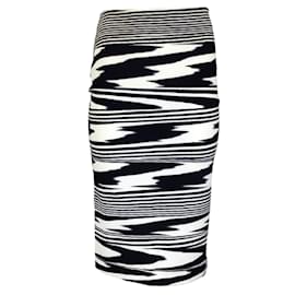 Missoni-Missoni Black / White 2022 Zigzag Knit Skirt-Black