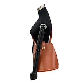 Louis Vuitton-Epi Cluny-Brown