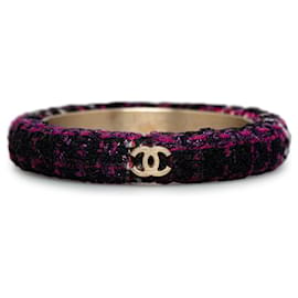 Chanel-Brazalete con logo CC de tweed morado de Chanel-Púrpura