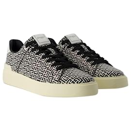 Balmain-B-Court Sneakers - Balmain - Leather - Black-Black