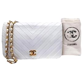 Chanel-Chanel Timeless Classic Chevron Bolsa de ombro com aba única branca-Branco