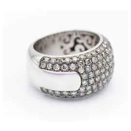 Autre Marque-Ring in White and Rose Gold with Diamonds.-Silvery