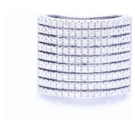 Autre Marque-White gold and diamond pavé ring.-Silvery