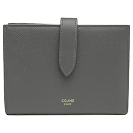 Céline-Celine-Grau