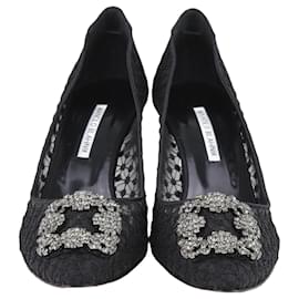 Manolo Blahnik-Zapatos de tacón con hebilla joya de encaje negro Manolo Blahnik-Negro