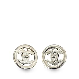 Chanel-Silver Chanel CC Turn Lock Clip-On Earrings-Silvery