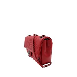 Chanel-Red Chanel CC Chevron Lambskin Crossbody Bag-Red