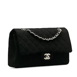 Chanel-Bolsa de ombro com aba Chanel média clássica preta forrada em jersey preto-Preto