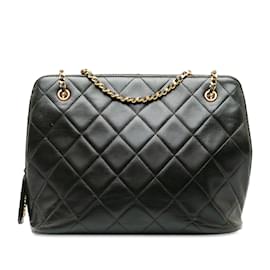 Chanel-Black Chanel Matelasse Lambskin Leather Shoulder Bag-Black