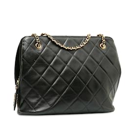 Chanel-Black Chanel Matelasse Lambskin Leather Shoulder Bag-Black