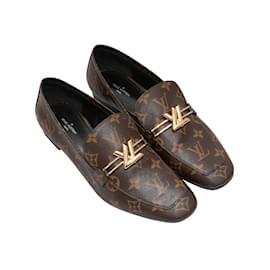 Louis Vuitton-Tamanho dos mocassins marrom Louis Vuitton Monogram Maiúsculas 39-Marrom