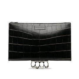 Bolsa clutch preta Alexander McQueen em couro com relevo Preto